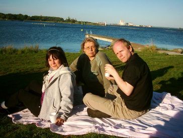Min studiokille Magnus och jag och sångfågeln Lisa i Kalmar